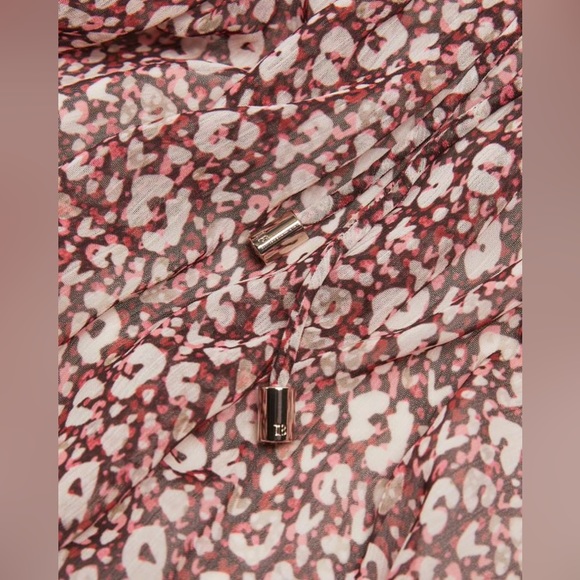 Ted Baker London Draped V-Neck Long Sleeve Animal Print Midi Dress NWT - Picture 5 of 6